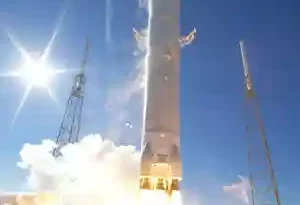 Elon Musk – nowoczesny bóg technologii czy cyniczny technokrata?